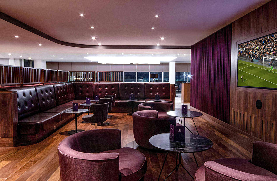 Gatwick Airport North Terminal No1 Lounge TV Lounge